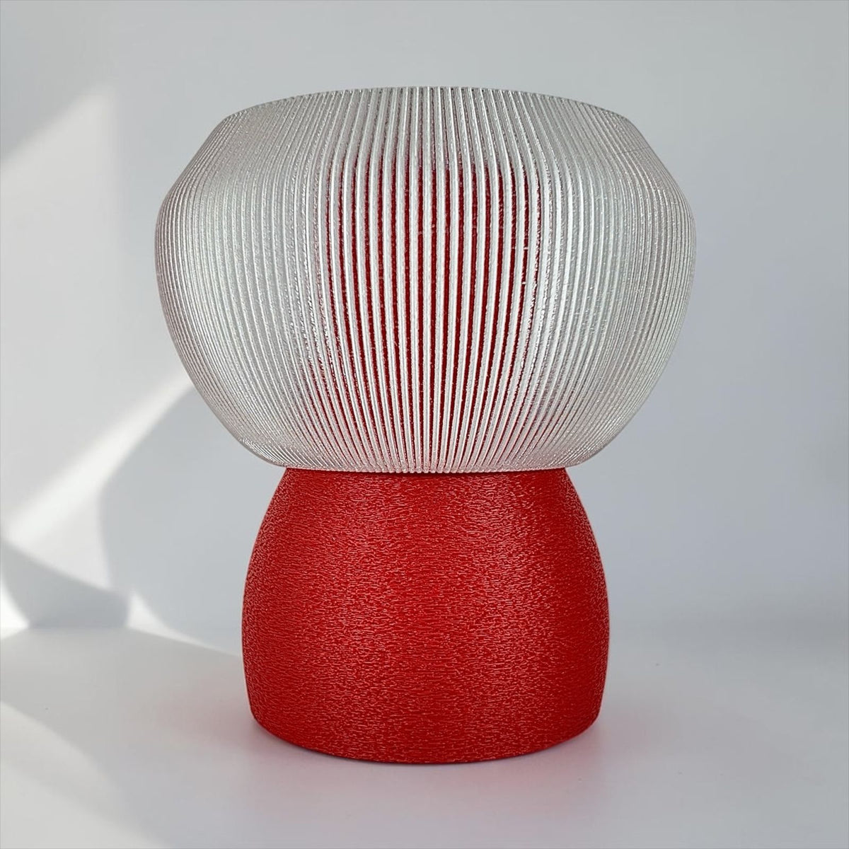 MELO mood lamp in Cherry red, front view